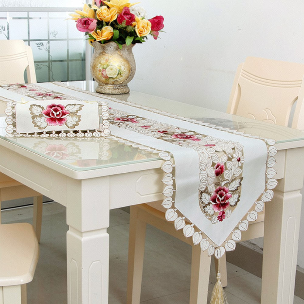 Table Runner - Изящная скатерть-дорожка с цветочной вышивкой в