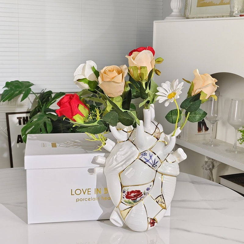 Ваза в форме сердца для гостин – обзор и цена Vase Decor